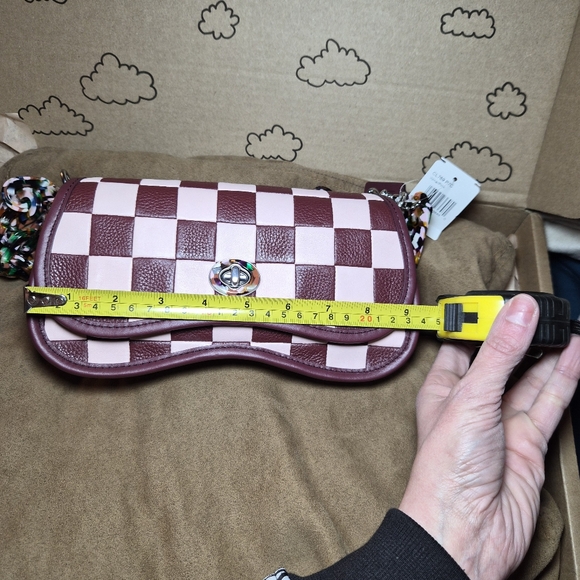 Coach 💥😱NWT Coachtopia Wavy Dinky Bag in Wine/Pink Checkerboard - Picture 11 of 12